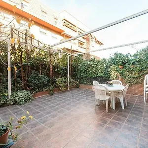 Appartement Vivienda Familiar Con Jardin Junto A Ifema, Madrid